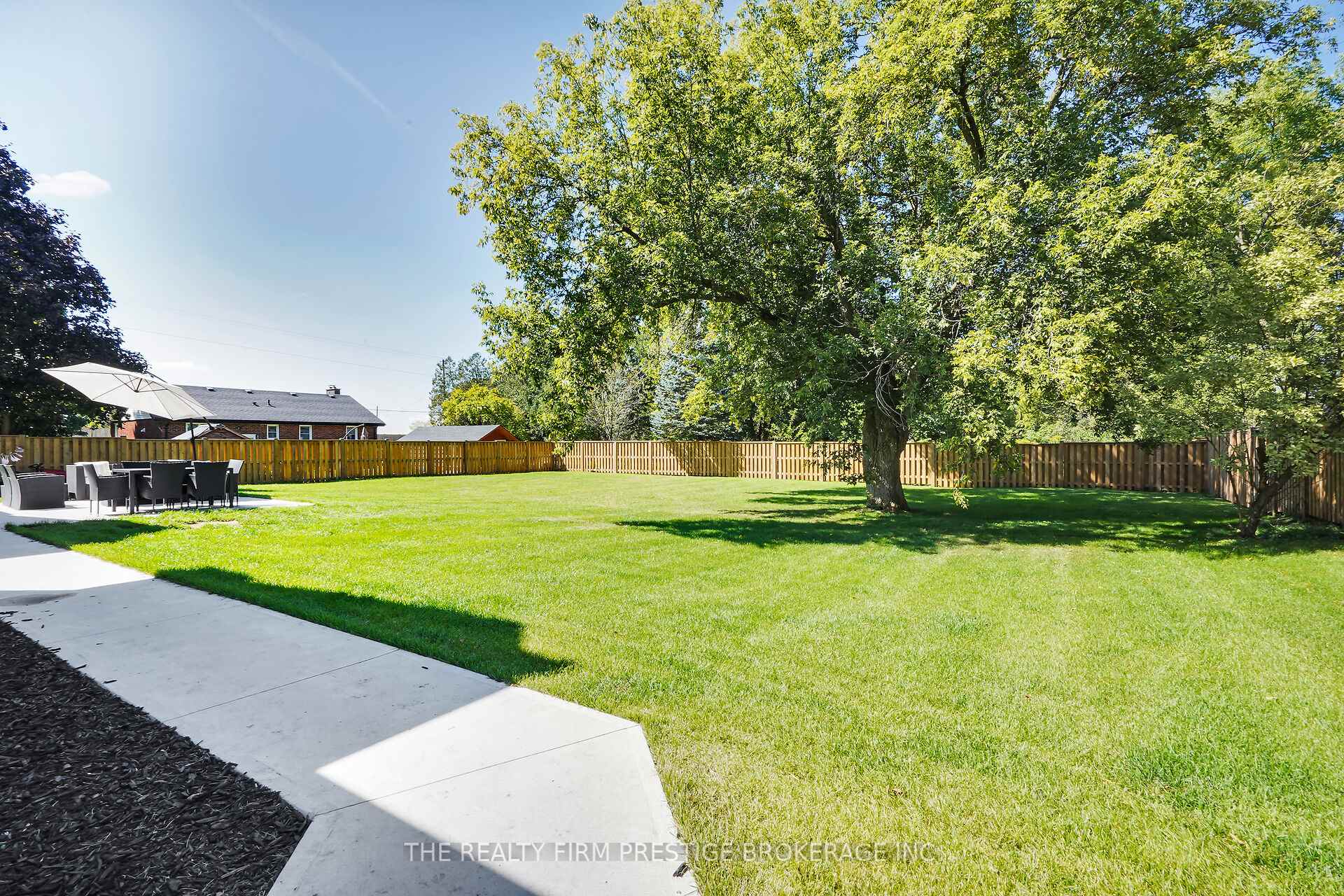 Photo 35 of 97 Simcoe Avenue, Middlesex Centre, Komoka — HOMEH