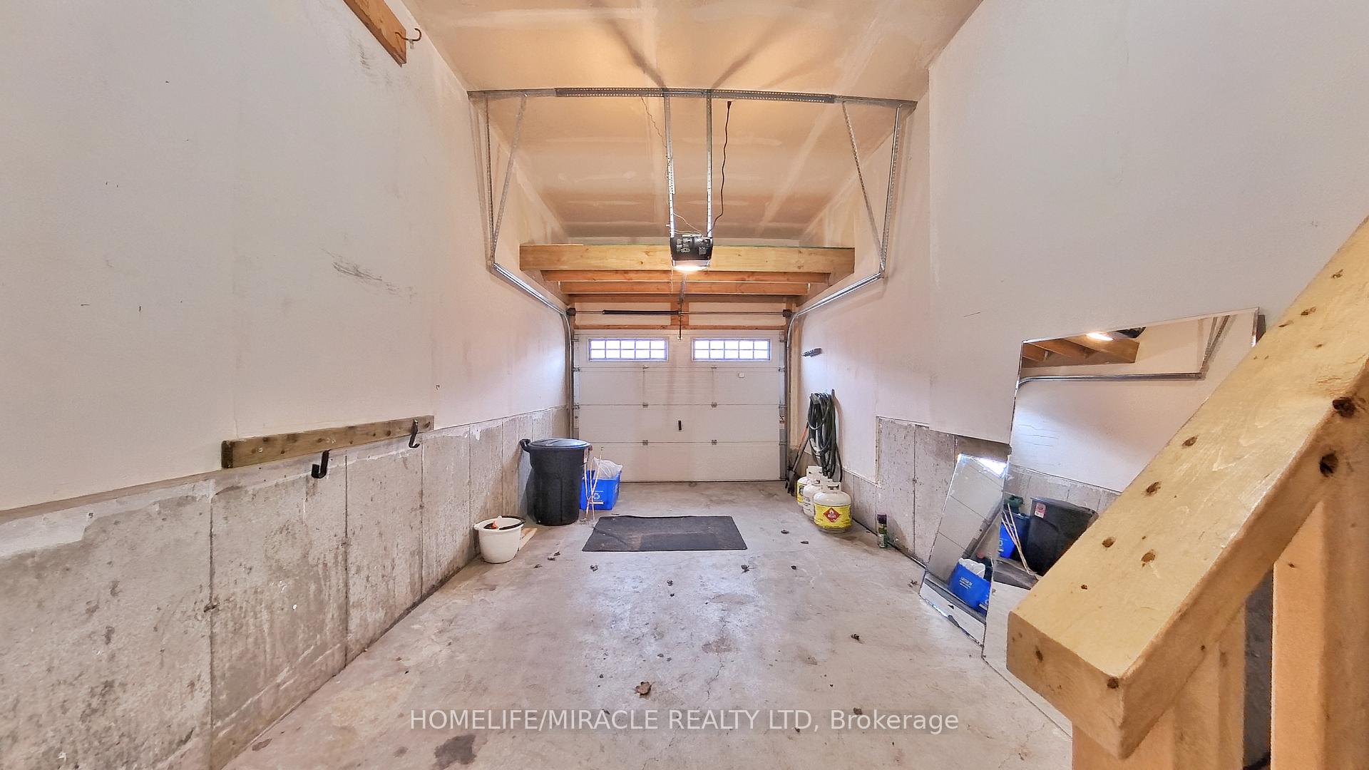 Photo 3 of 58 Meadowridge Street, Kitchener, Doon South — HOMEH