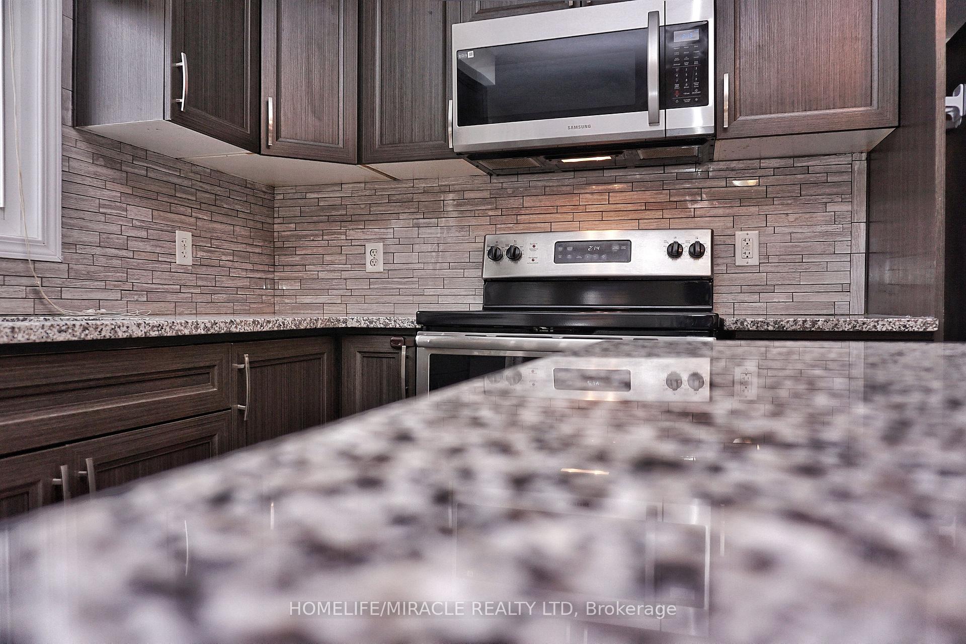 Photo 17 of 58 Meadowridge Street, Kitchener, Doon South — HOMEH