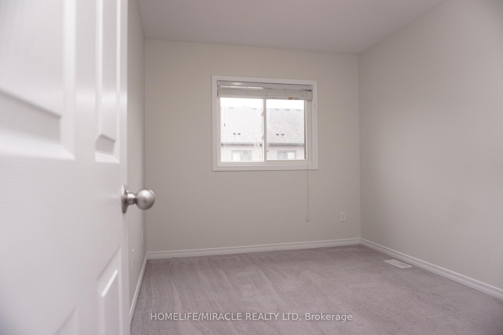 Photo 30 of 58 Meadowridge Street, Kitchener, Doon South — HOMEH