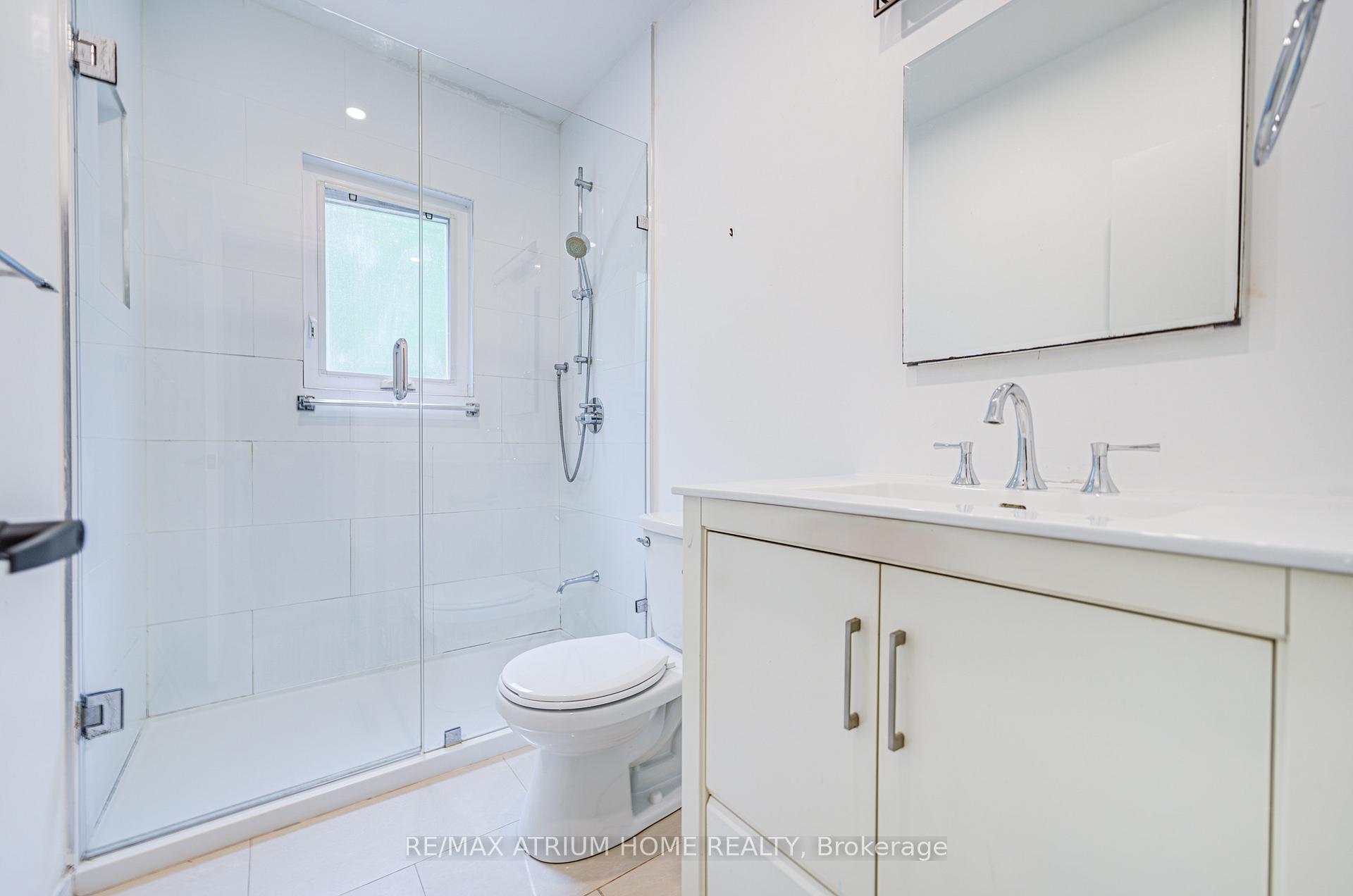 Photo 12 of 45 Woodward Avenue, Markham, Grandview — HOMEH