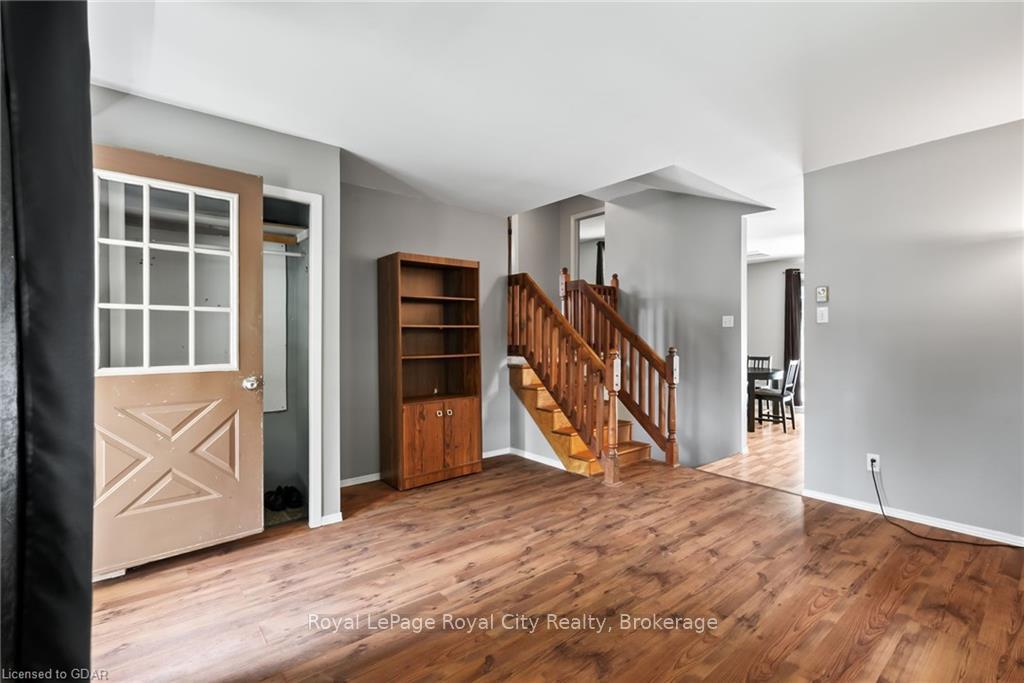 Photo 9 of 25 Pellister Street E, Minto — HOMEH