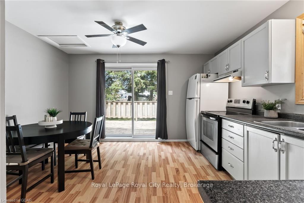 Photo 10 of 25 Pellister Street E, Minto — HOMEH