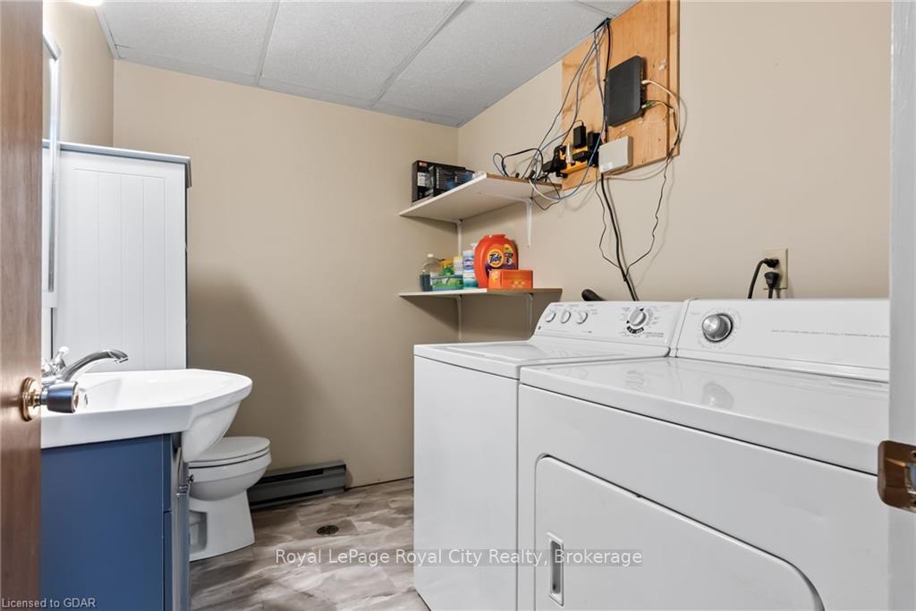 Photo 19 of 25 Pellister Street E, Minto — HOMEH