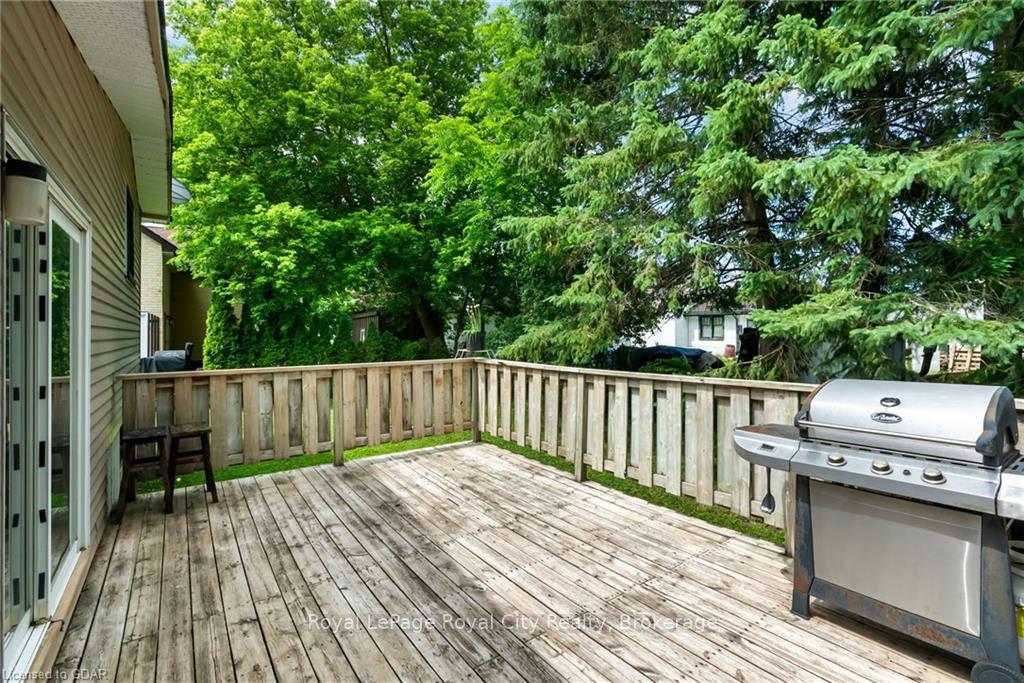 Photo 22 of 25 Pellister Street E, Minto — HOMEH