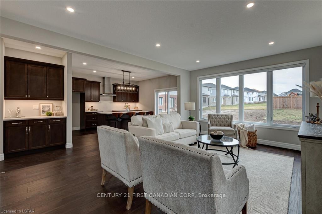 Photo 7 of 124 Basil Crescent, Middlesex Centre, Ilderton — HOMEH