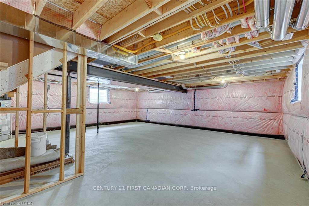 Photo 19 of 124 Basil Crescent, Middlesex Centre, Ilderton — HOMEH