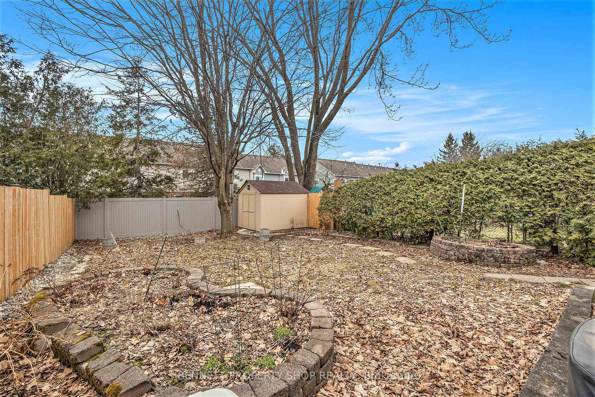 Photo 12 of 93 Morton Drive, Ottawa, Kanata - Glencairn/Hazeldean — HOMEH