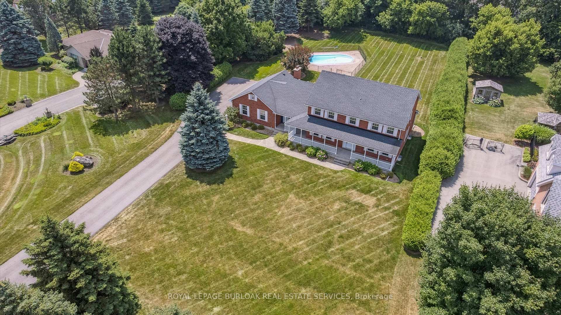 Photo 2 of 80 Mae Court, Milton, Campbellville — HOMEH