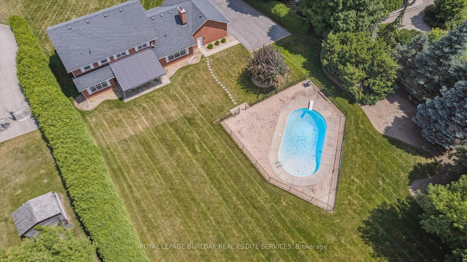 Photo 8 of 80 Mae Court, Milton, Campbellville — HOMEH