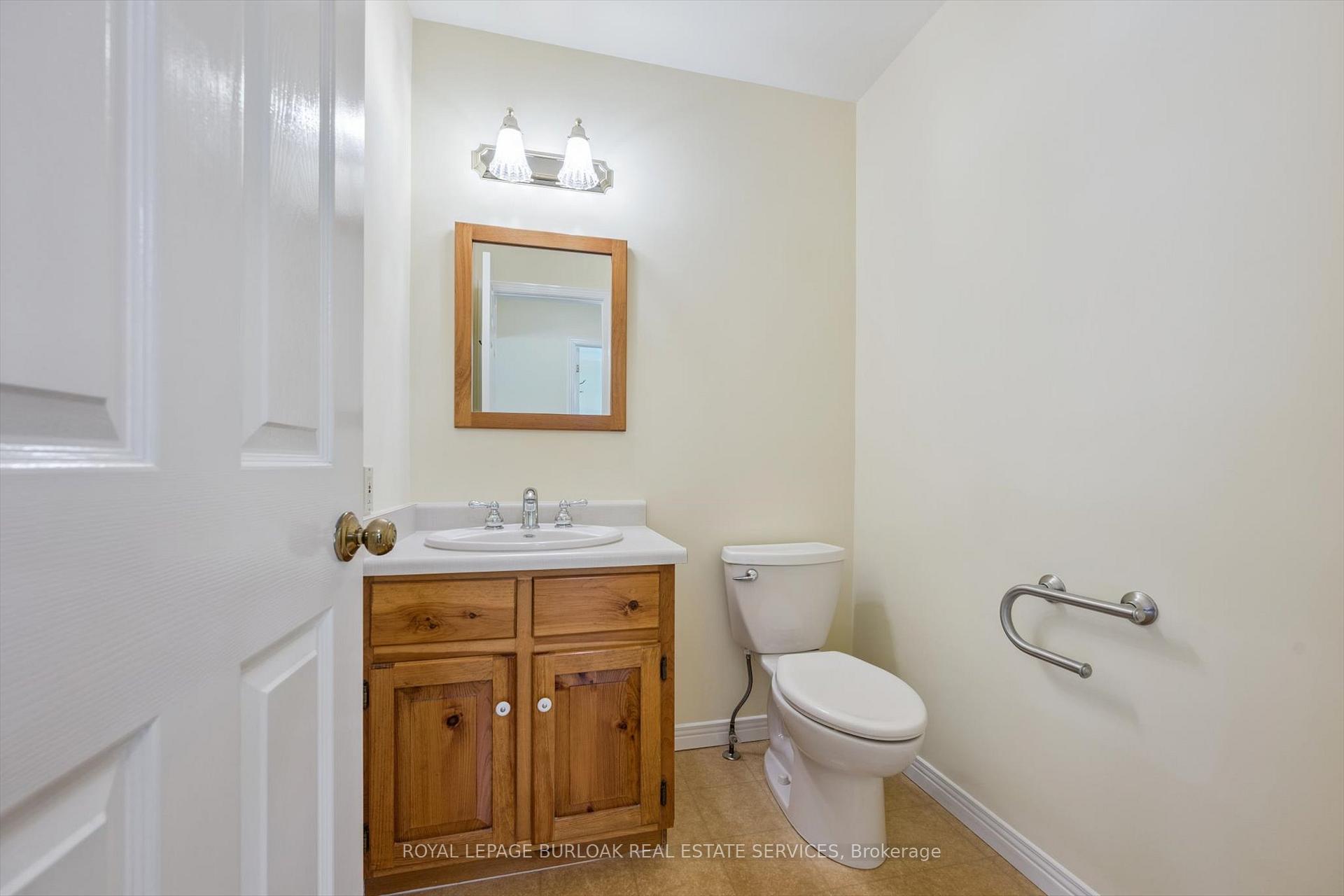 Photo 14 of 80 Mae Court, Milton, Campbellville — HOMEH