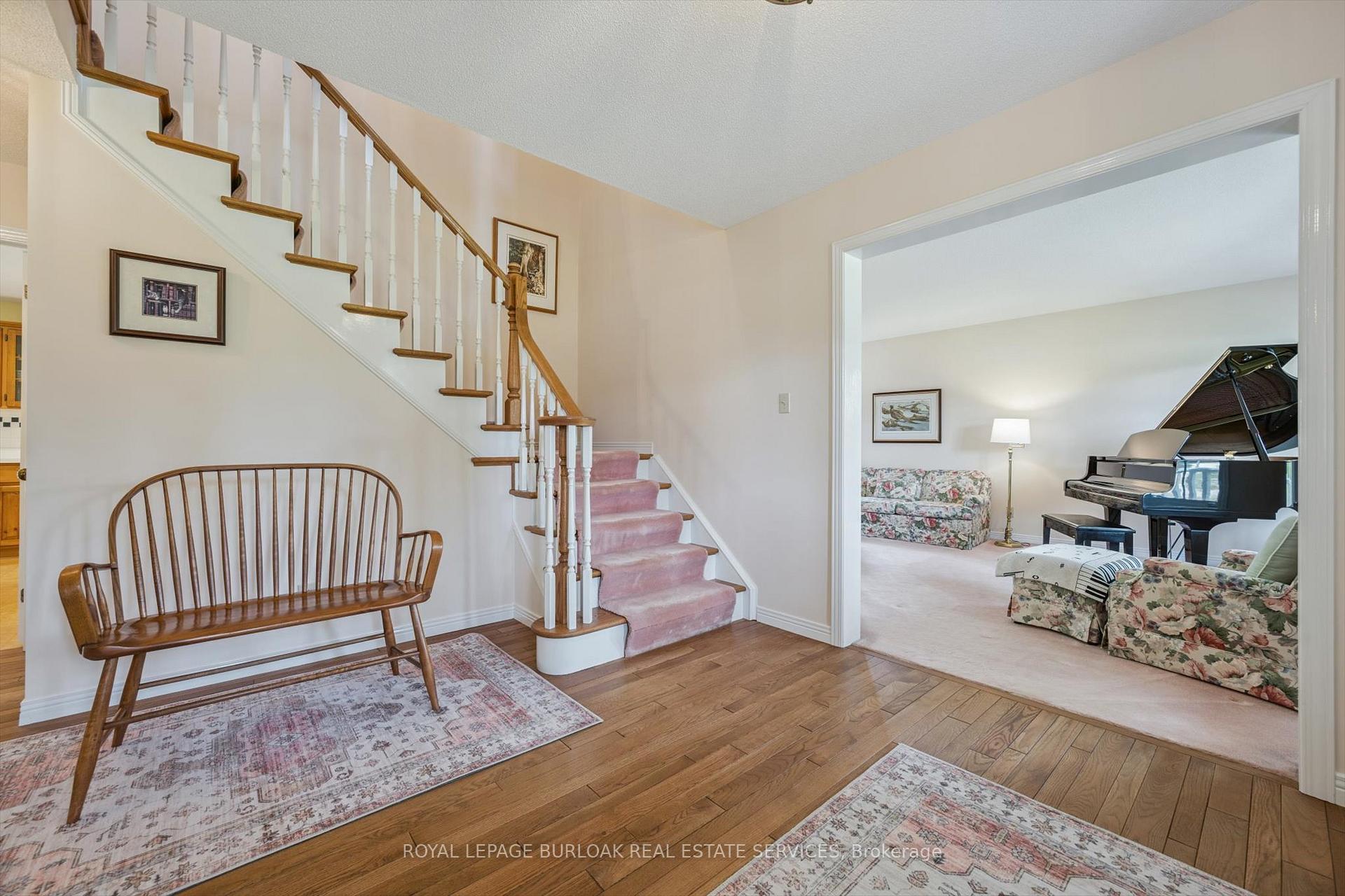 Photo 31 of 80 Mae Court, Milton, Campbellville — HOMEH