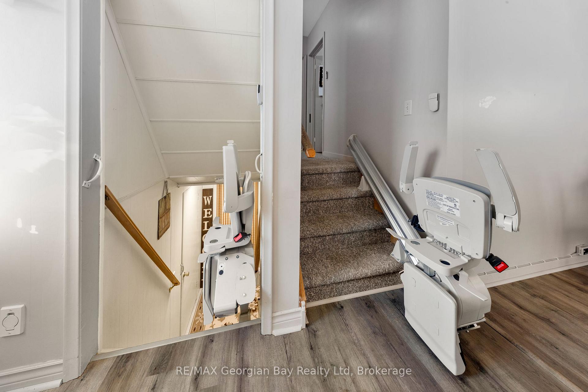 Photo 12 of 262 Scott Street, Midland — HOMEH