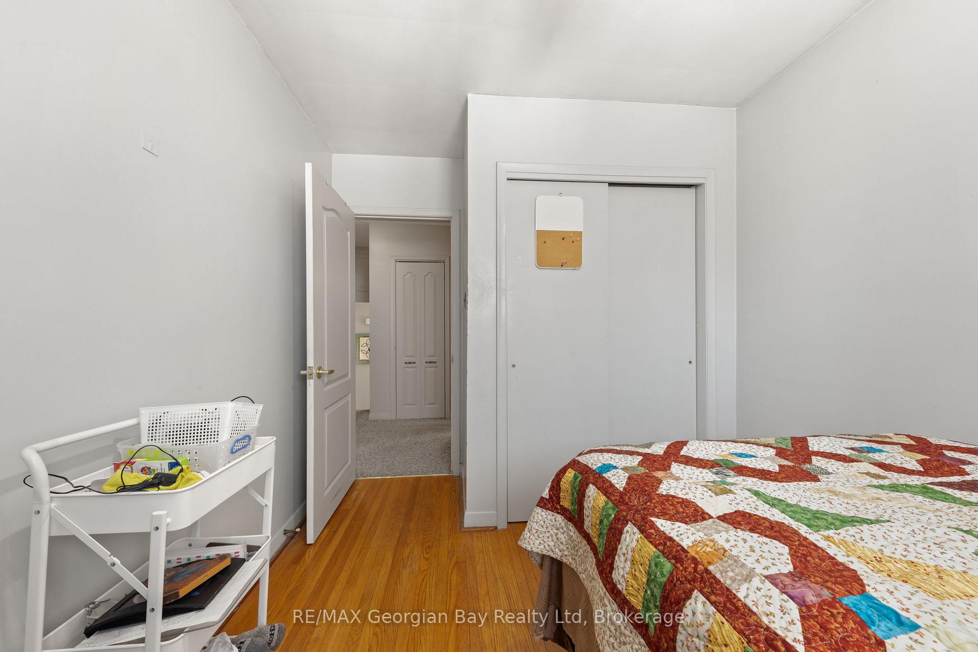 Photo 16 of 262 Scott Street, Midland — HOMEH
