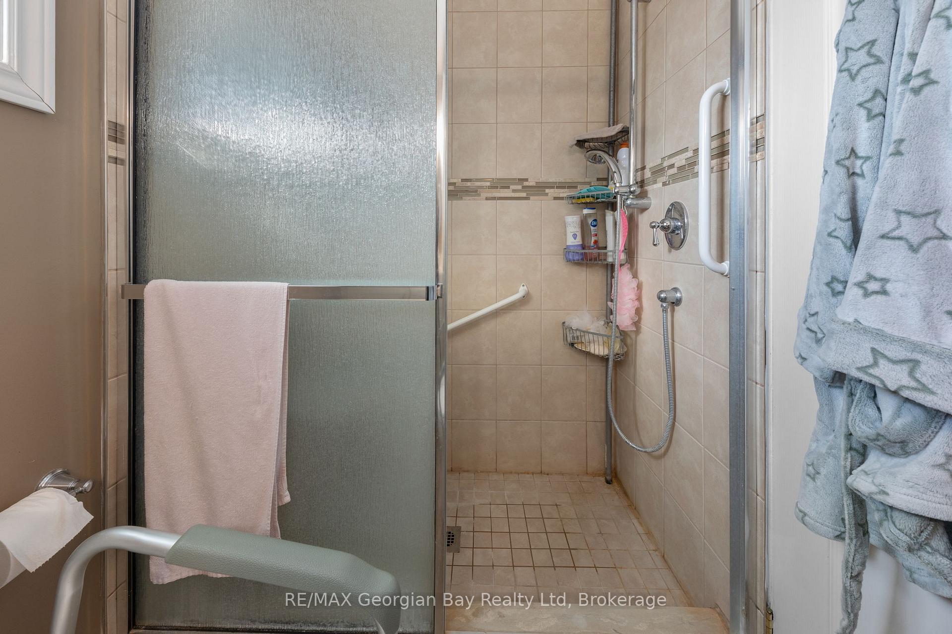 Photo 18 of 262 Scott Street, Midland — HOMEH