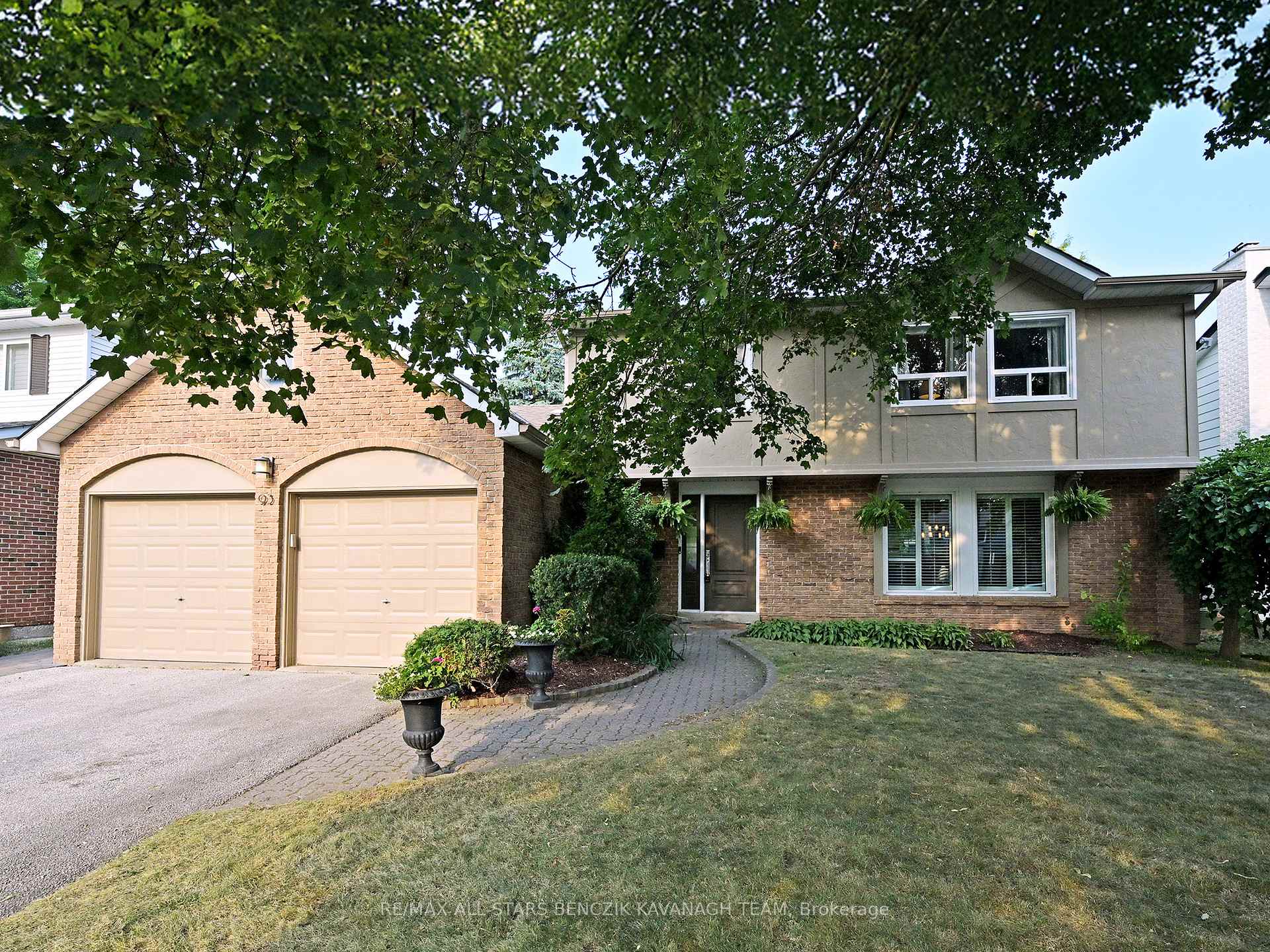 Front of 93 Sir Lancelot Drive