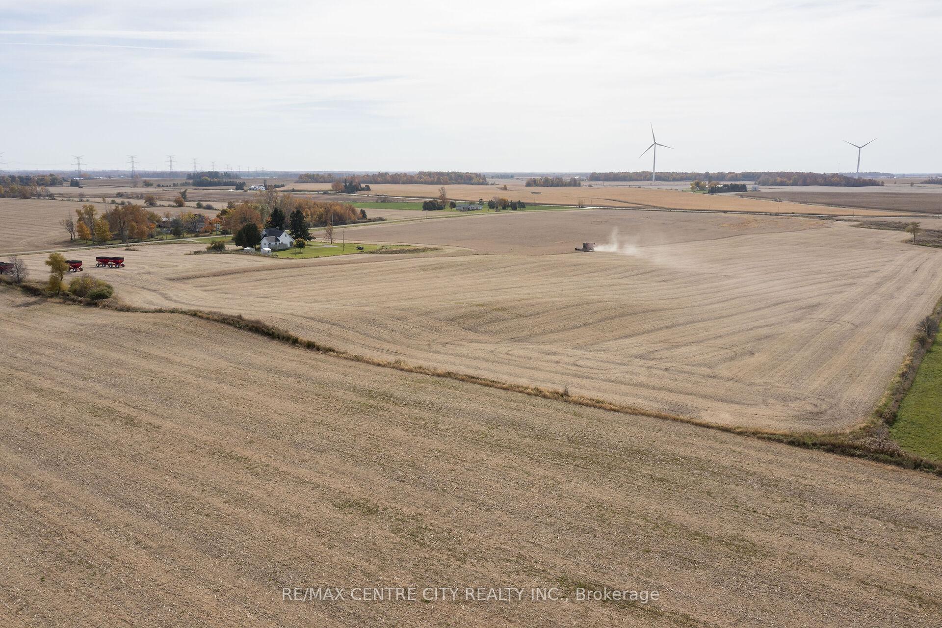 Photo 5 of 9554 McEwen Drive, Middlesex Centre, Rural Middlesex Centre — HOMEH