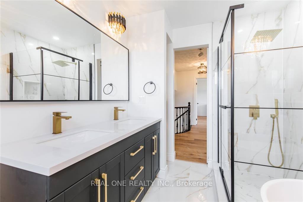 Photo 8 of 126 Gardiner Drive, Hamilton, Gilkson — HOMEH