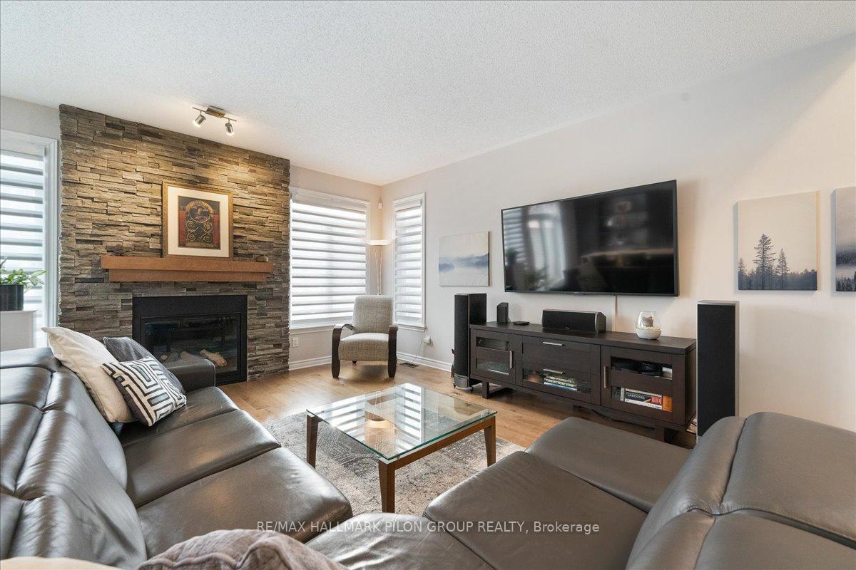 Photo 8 of 95 Palfrey Way, Ottawa, Kanata - Emerald Meadows/Trailwest — HOMEH