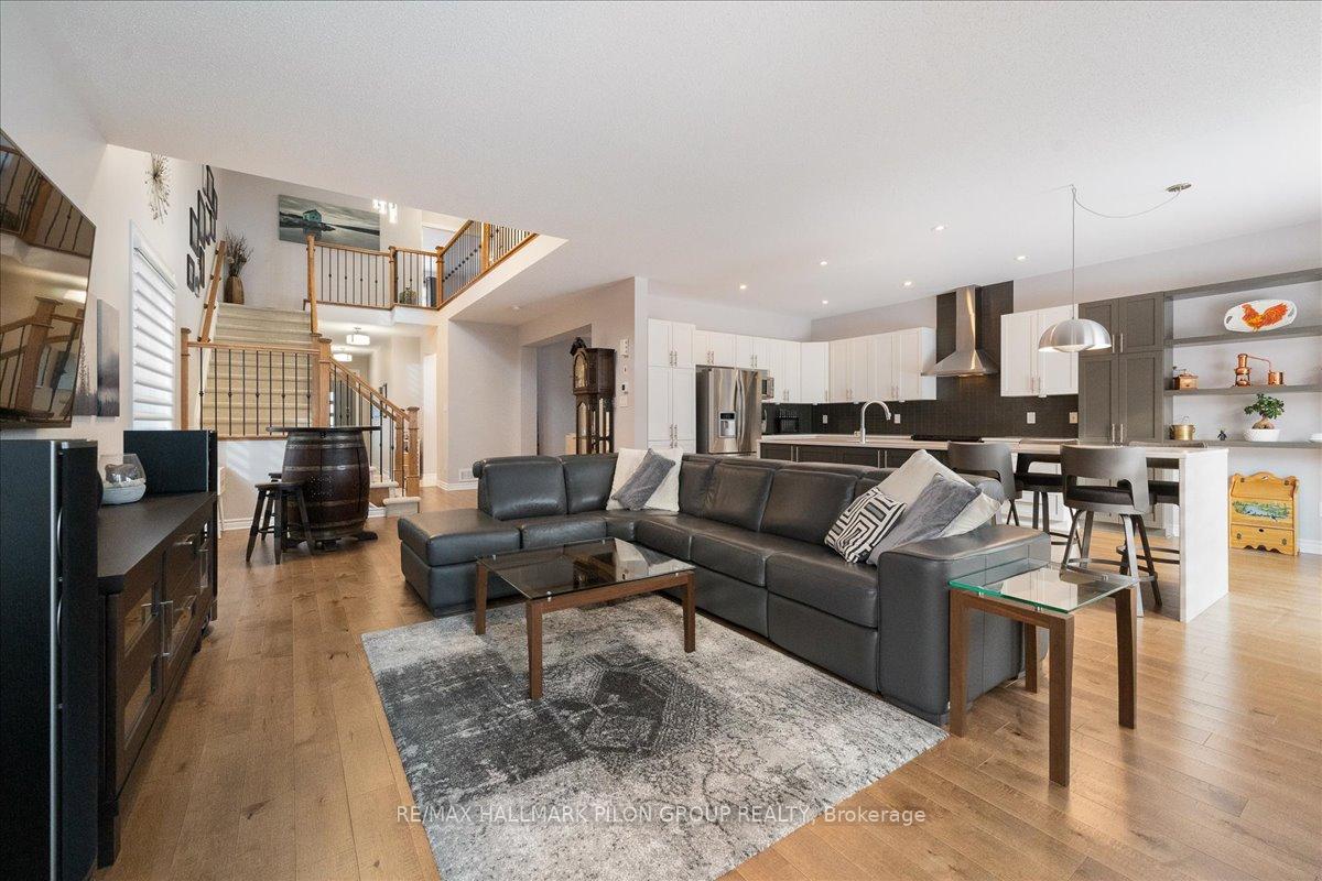 Photo 9 of 95 Palfrey Way, Ottawa, Kanata - Emerald Meadows/Trailwest — HOMEH