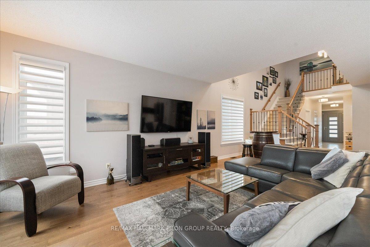 Photo 10 of 95 Palfrey Way, Ottawa, Kanata - Emerald Meadows/Trailwest — HOMEH