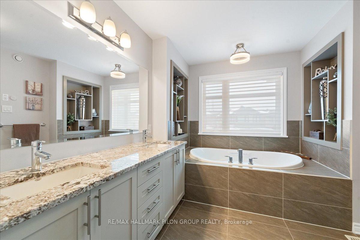 Photo 19 of 95 Palfrey Way, Ottawa, Kanata - Emerald Meadows/Trailwest — HOMEH