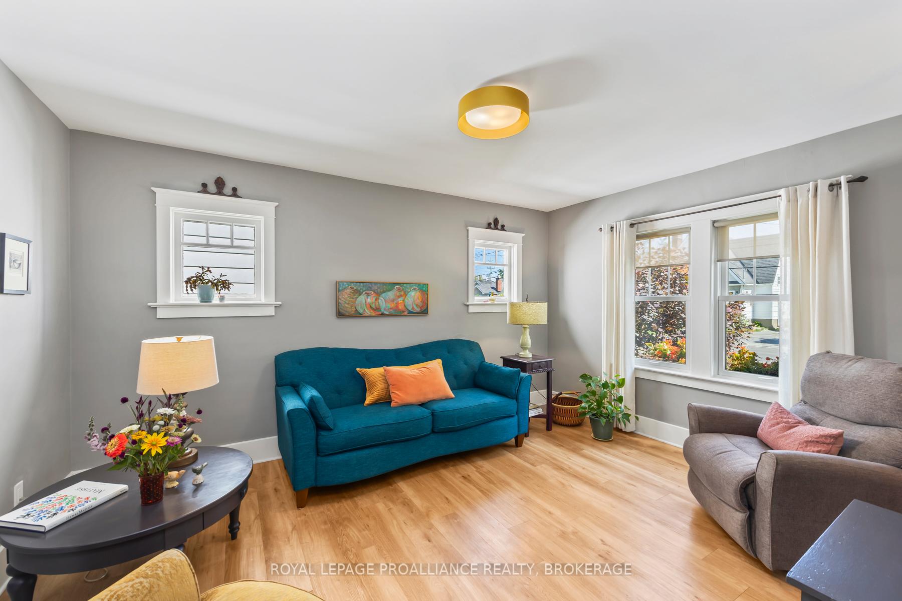 Photo 9 of 16 Drayton Avenue, Kingston, East of Sir John A. Blvd — HOMEH