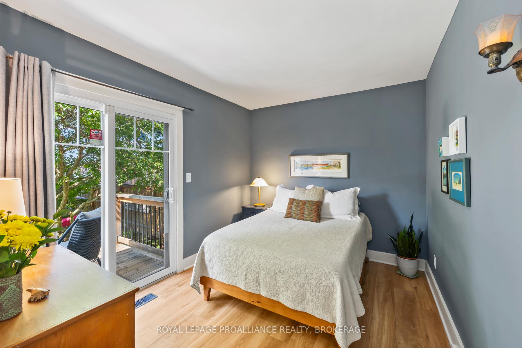 Photo 17 of 16 Drayton Avenue, Kingston, East of Sir John A. Blvd — HOMEH