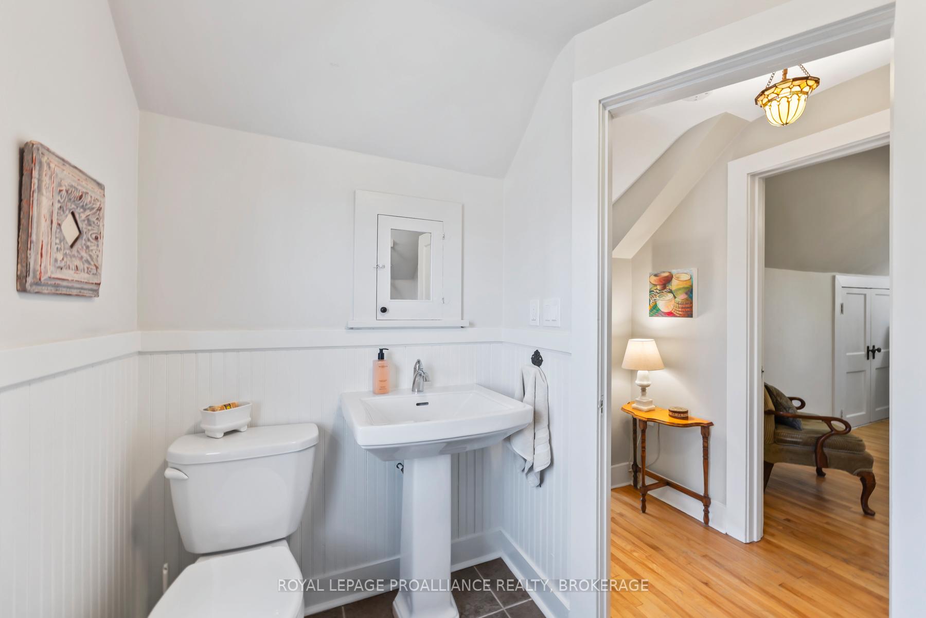 Photo 25 of 16 Drayton Avenue, Kingston, East of Sir John A. Blvd — HOMEH