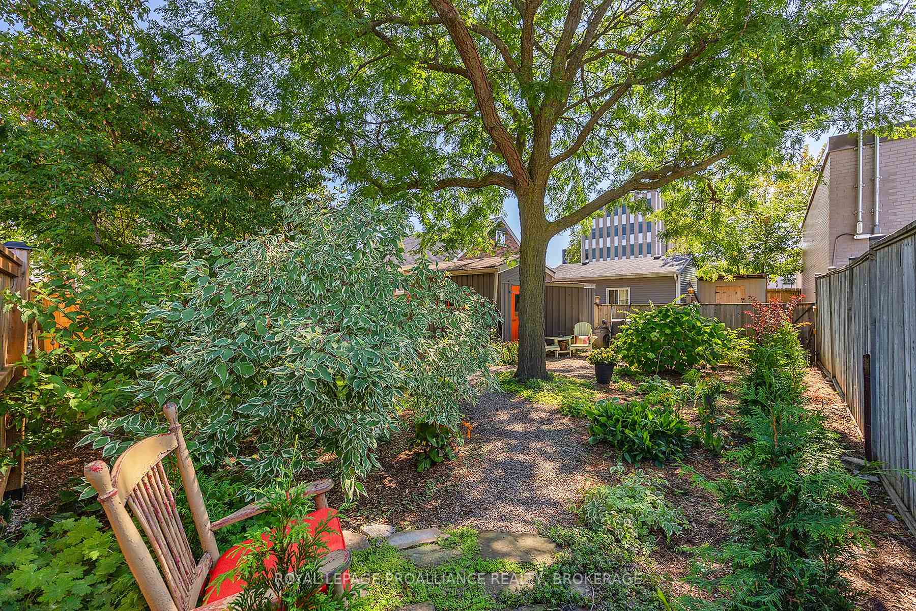 Photo 37 of 16 Drayton Avenue, Kingston, East of Sir John A. Blvd — HOMEH