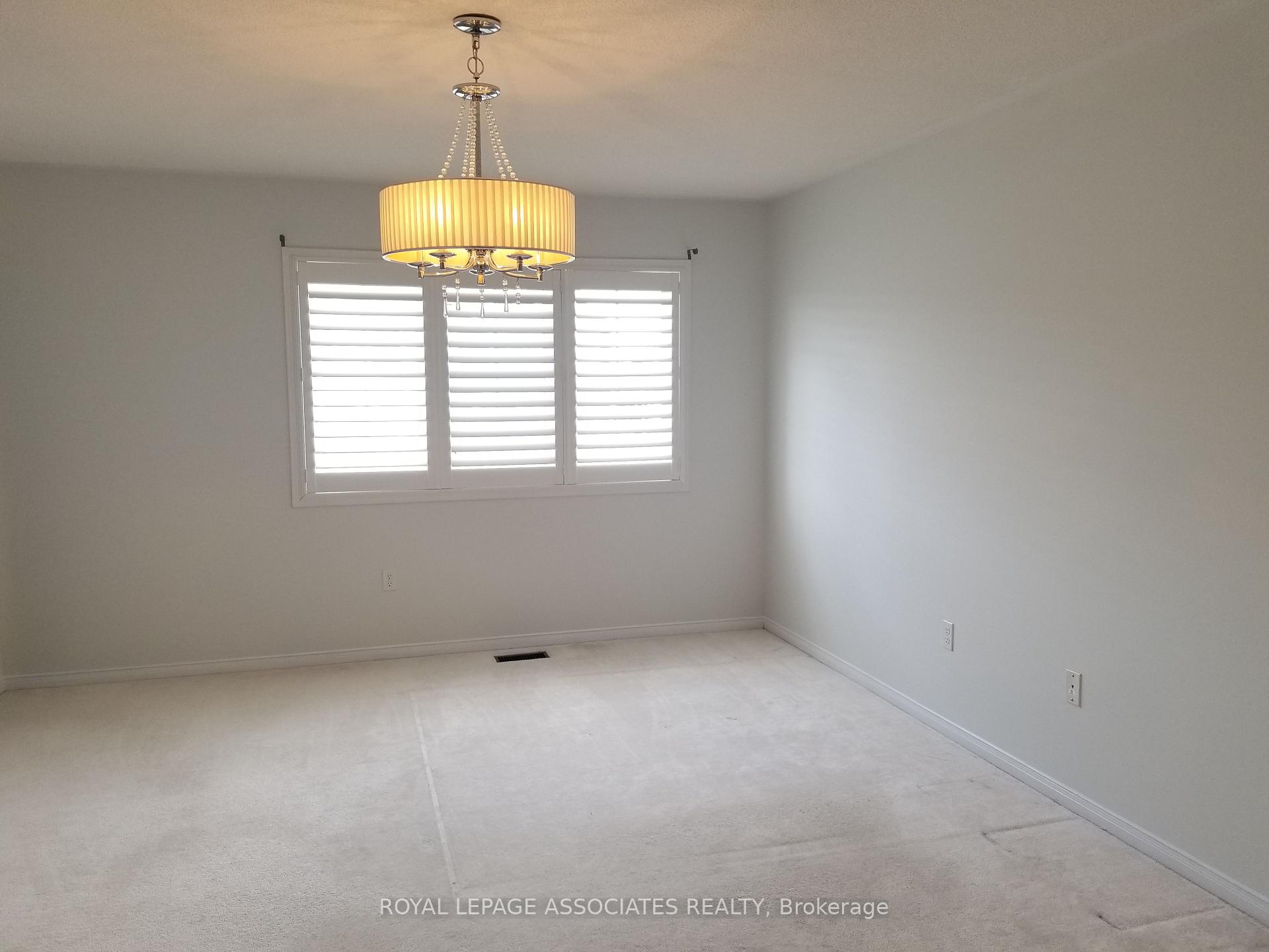Photo 11 of 30 Stockport Road, Markham, Cornell — HOMEH