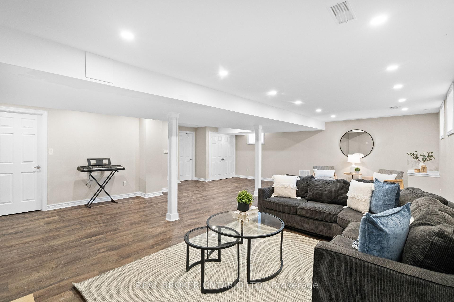 Photo 33 of 565 Attenborough Terrace, Milton, Willmott — HOMEH