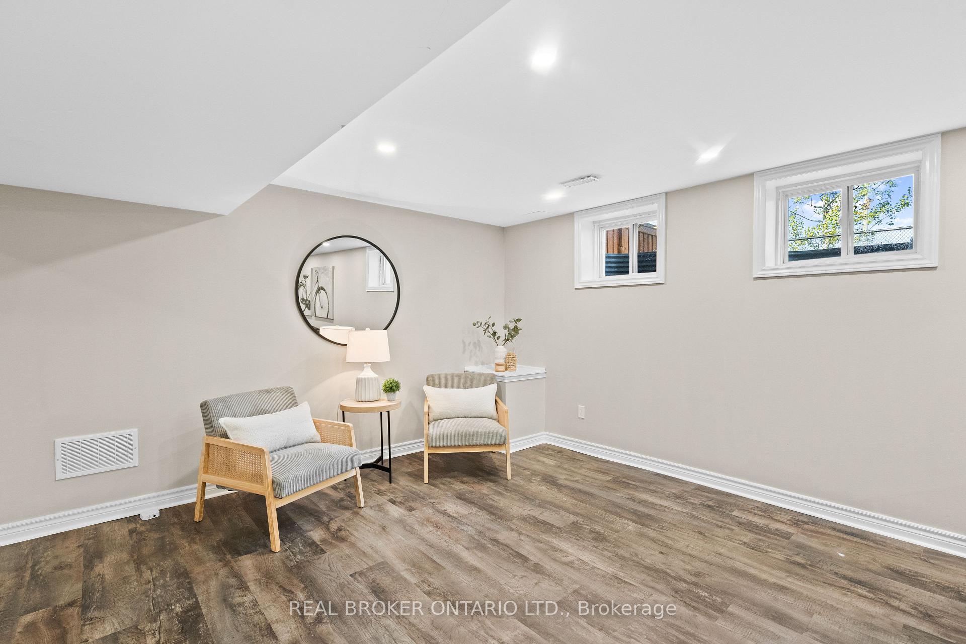 Photo 35 of 565 Attenborough Terrace, Milton, Willmott — HOMEH