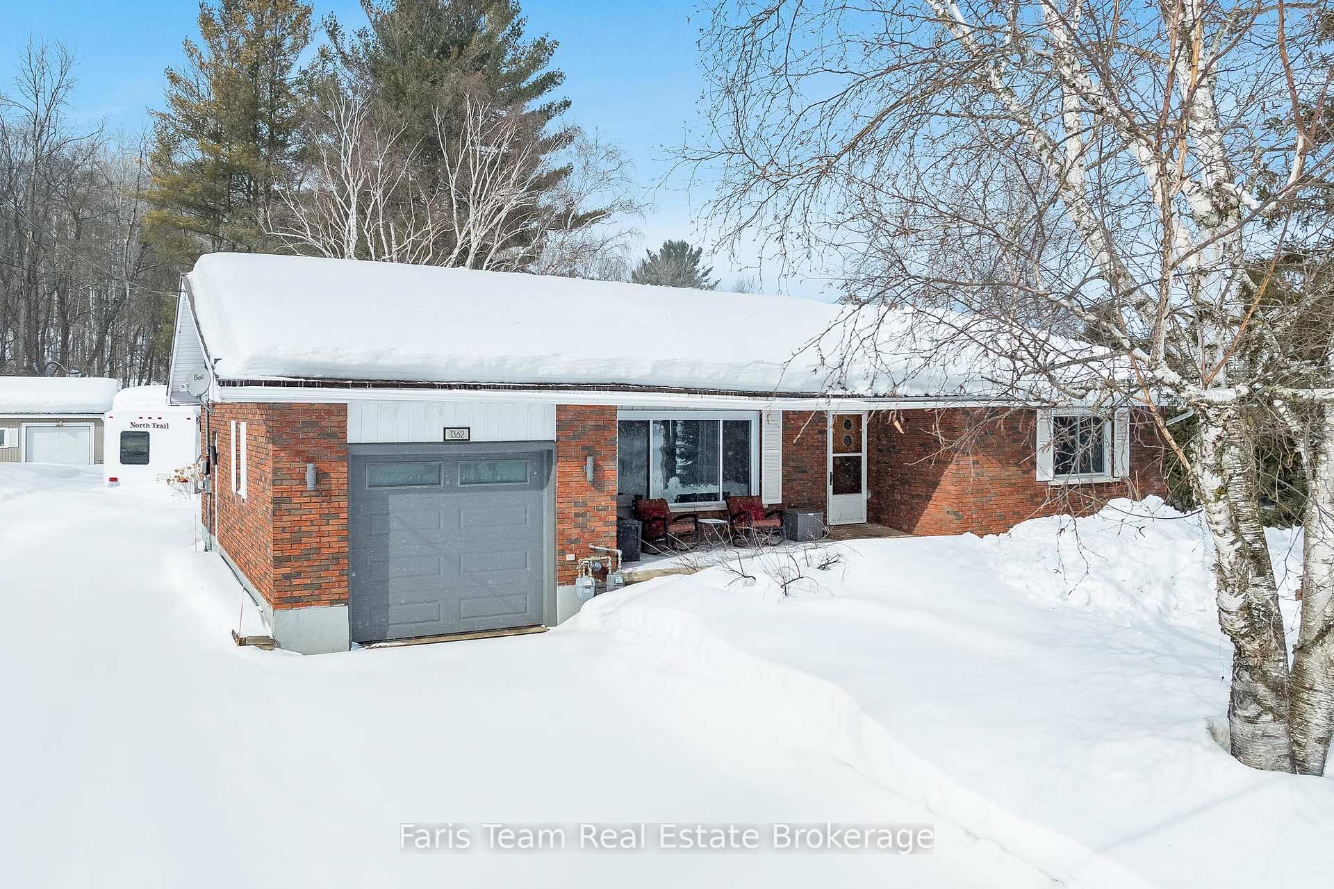 Photo 1 of 1362 Golf Link, Midland — HOMEH
