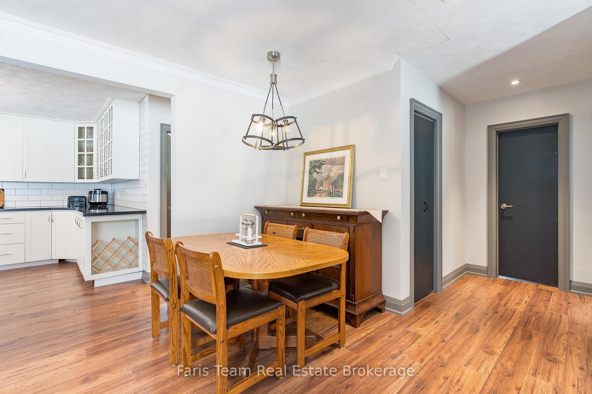 Photo 6 of 1362 Golf Link, Midland — HOMEH