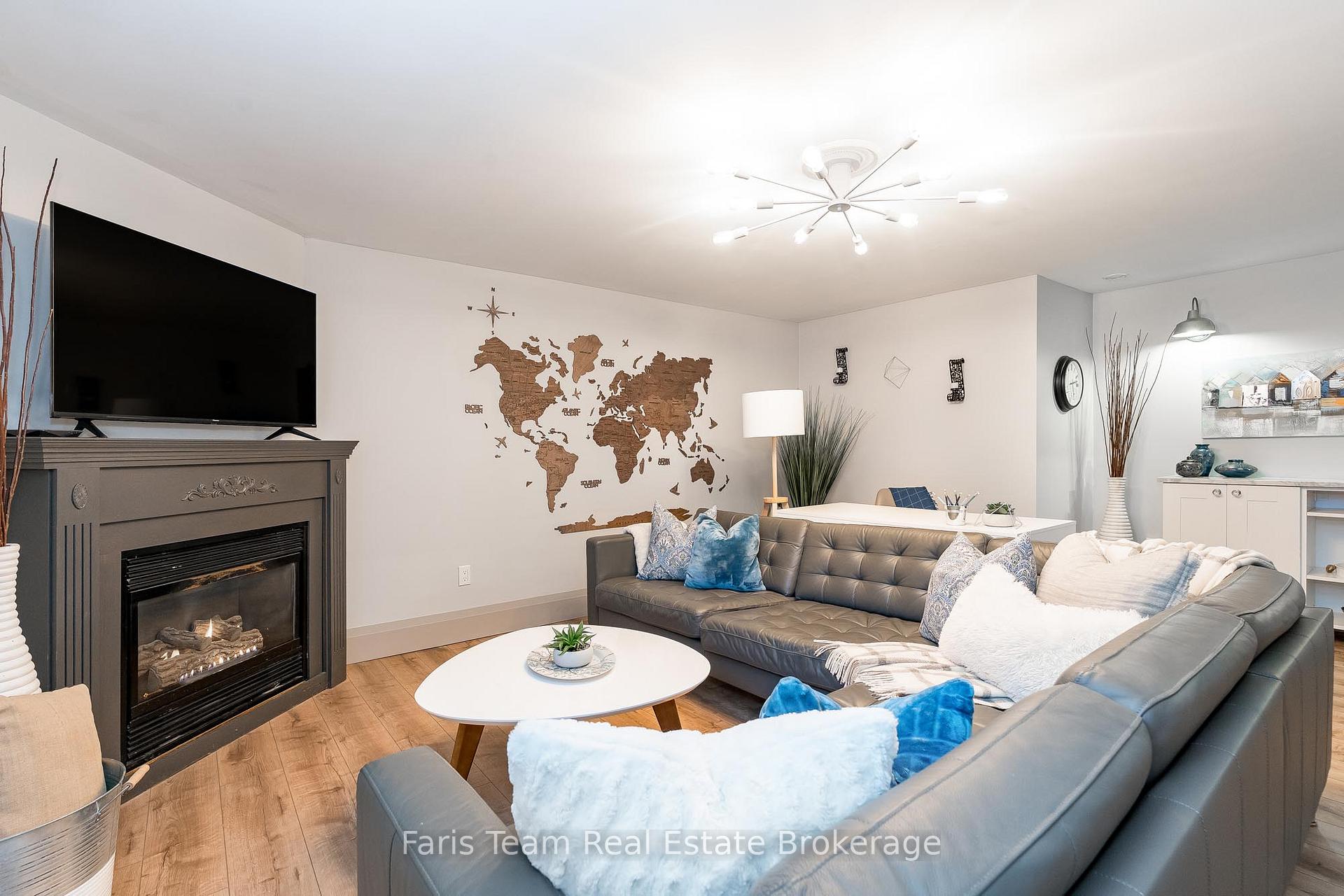Photo 19 of 1362 Golf Link, Midland — HOMEH