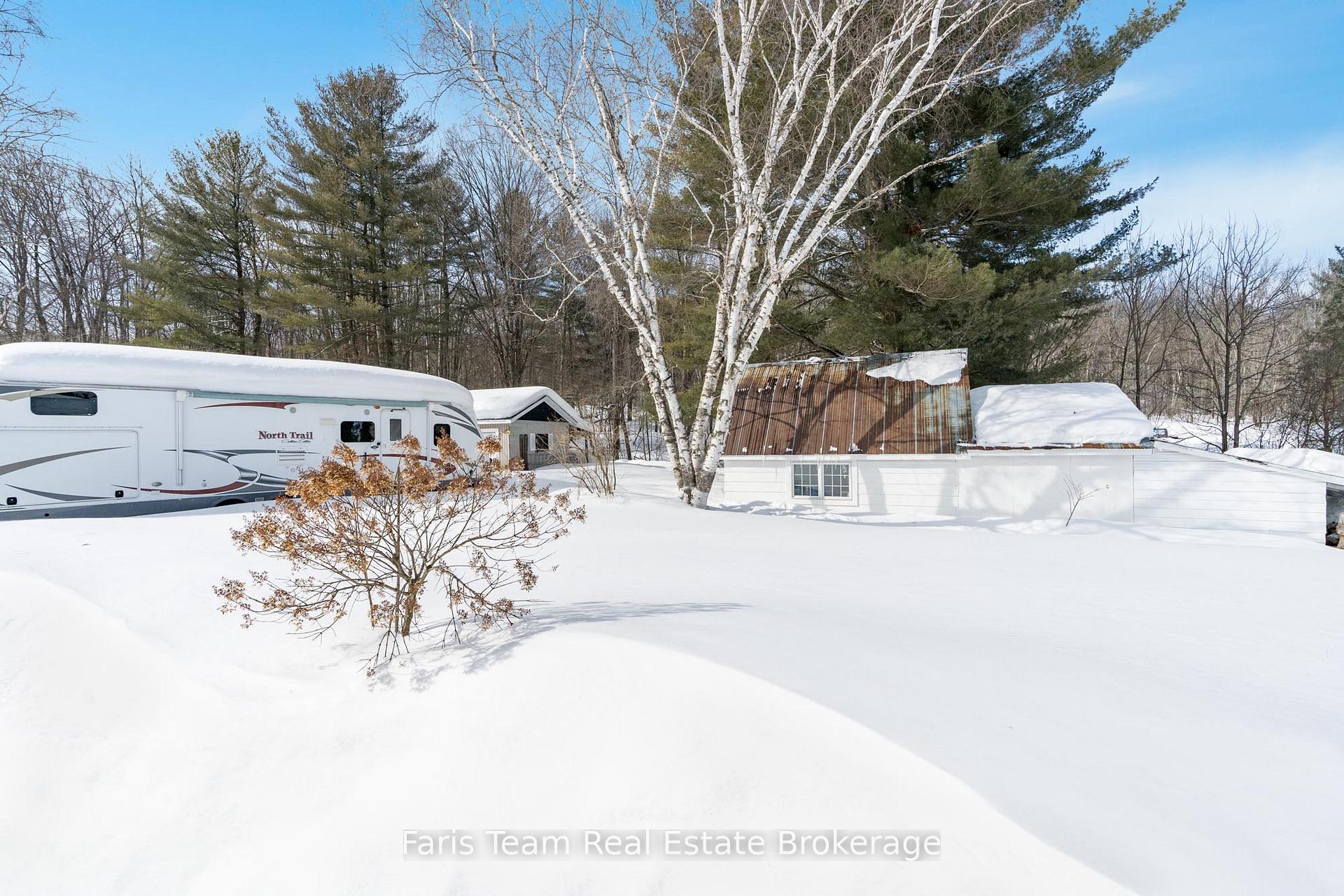 Photo 25 of 1362 Golf Link, Midland — HOMEH