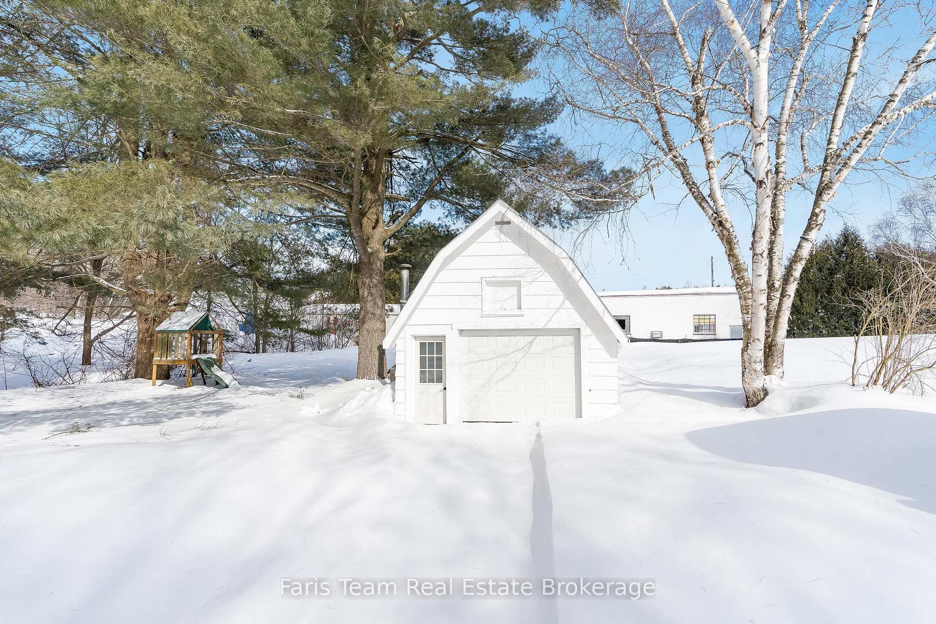 Photo 26 of 1362 Golf Link, Midland — HOMEH