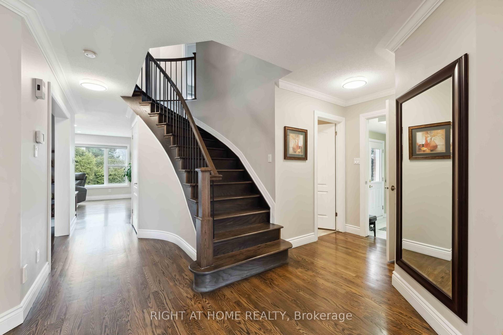 Photo 4 of 54 Slade Crescent, Ottawa, Kanata - Kanata Lakes/Heritage Hills — HOMEH