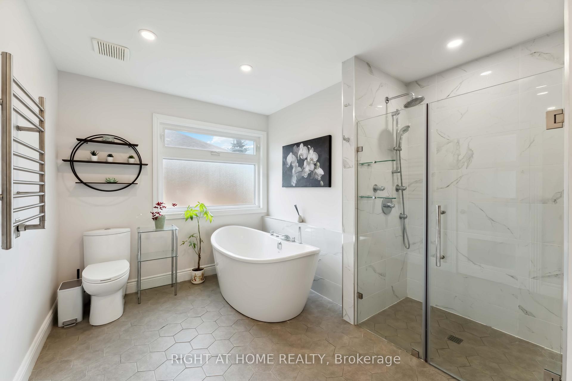 Photo 23 of 54 Slade Crescent, Ottawa, Kanata - Kanata Lakes/Heritage Hills — HOMEH