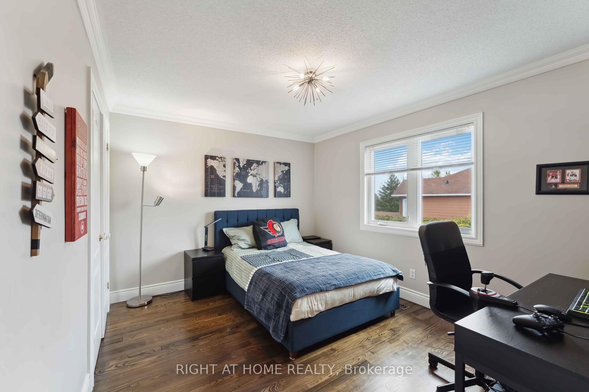 Photo 25 of 54 Slade Crescent, Ottawa, Kanata - Kanata Lakes/Heritage Hills — HOMEH