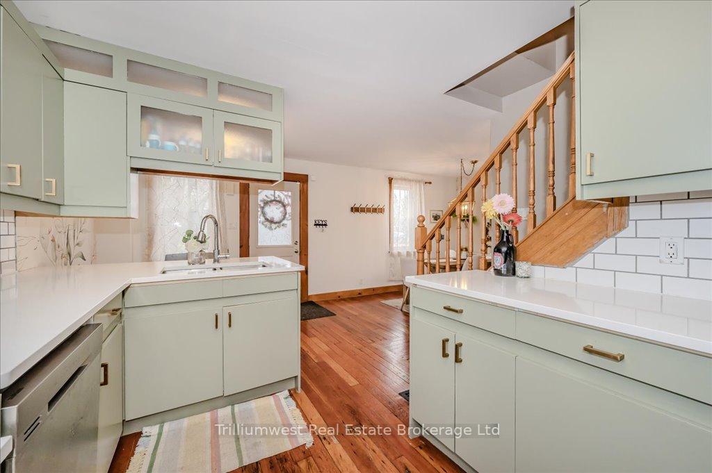 Photo 1 of 15 Tyson Drive, Kitchener, Bridgeport — HOMEH