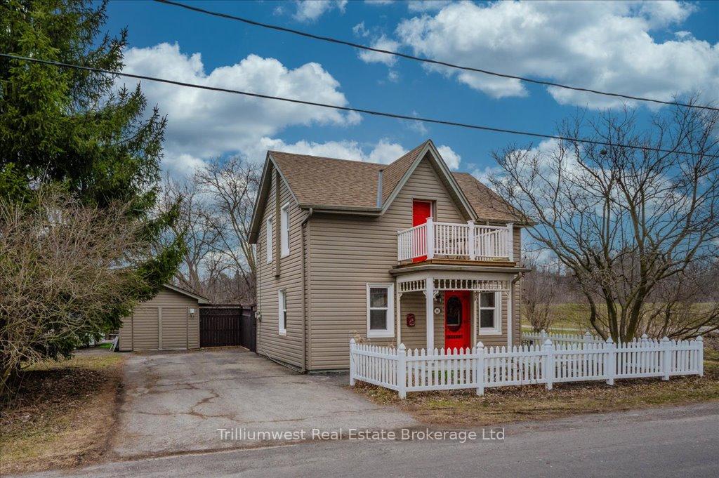 Photo 2 of 15 Tyson Drive, Kitchener, Bridgeport — HOMEH