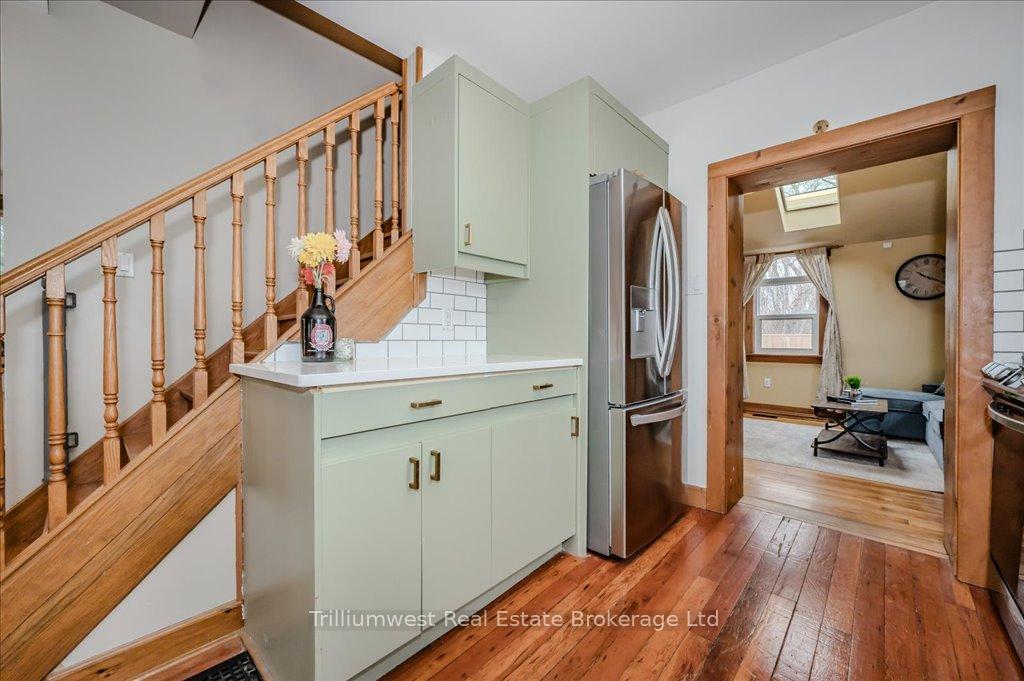 Photo 6 of 15 Tyson Drive, Kitchener, Bridgeport — HOMEH