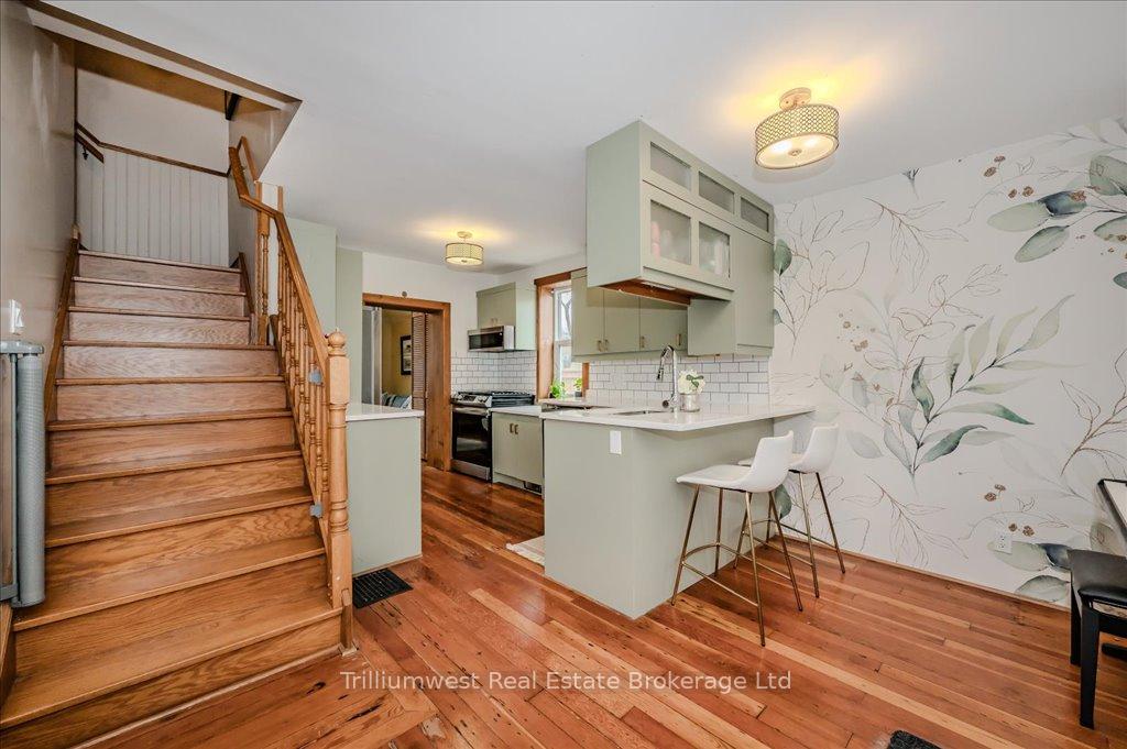 Photo 7 of 15 Tyson Drive, Kitchener, Bridgeport — HOMEH
