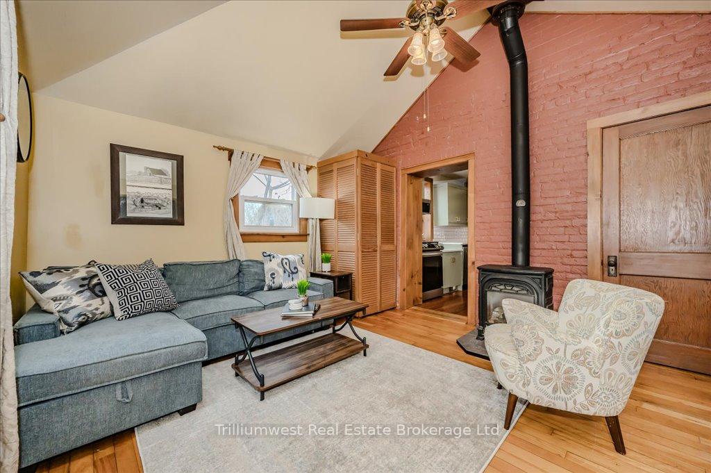 Photo 11 of 15 Tyson Drive, Kitchener, Bridgeport — HOMEH