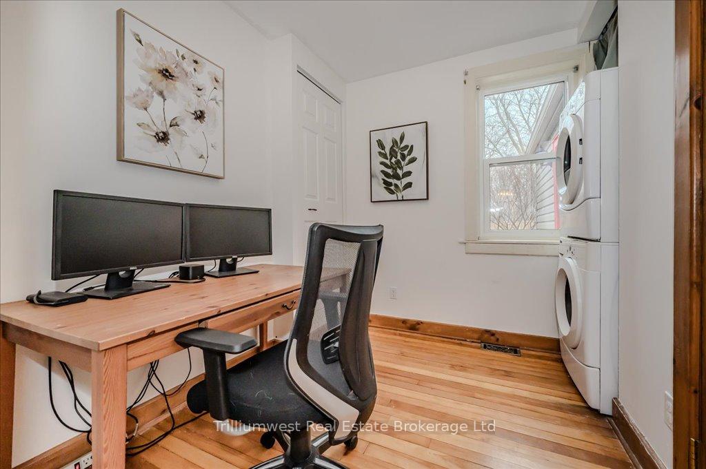 Photo 16 of 15 Tyson Drive, Kitchener, Bridgeport — HOMEH