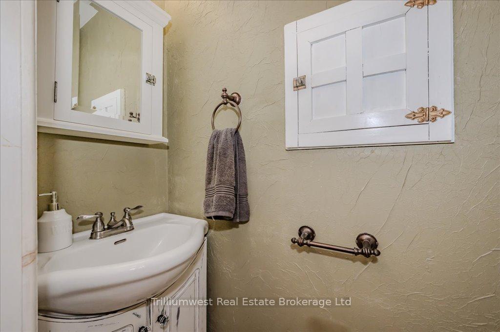 Photo 18 of 15 Tyson Drive, Kitchener, Bridgeport — HOMEH