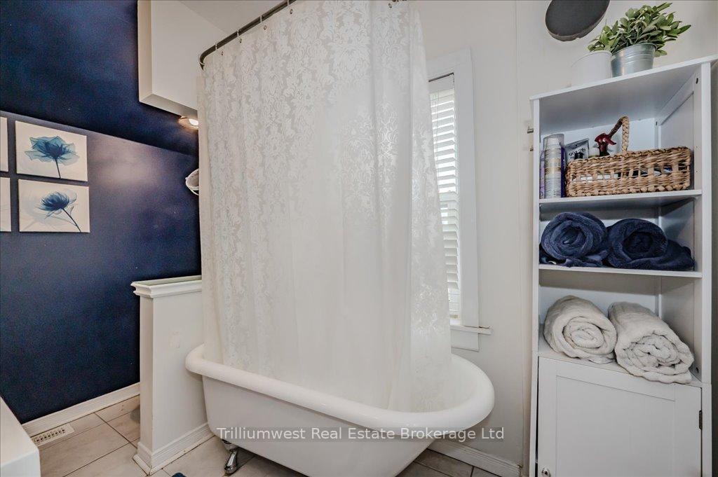 Photo 24 of 15 Tyson Drive, Kitchener, Bridgeport — HOMEH