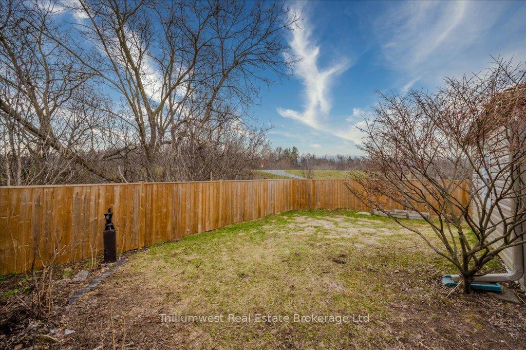 Photo 32 of 15 Tyson Drive, Kitchener, Bridgeport — HOMEH